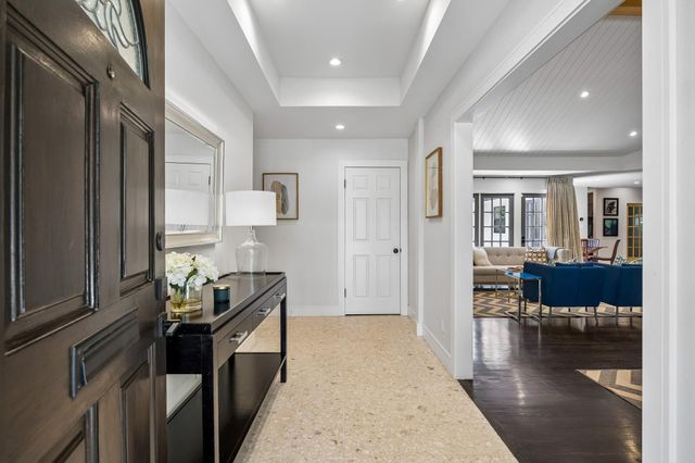 1902 Chimney Rock Road, Houston, TX 77056