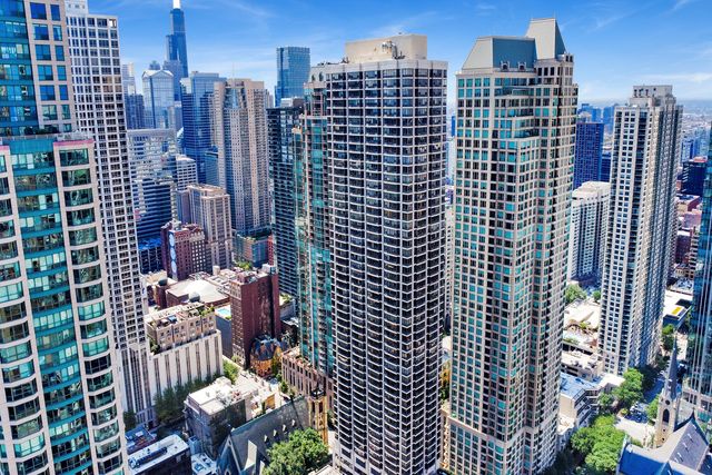 30 E Huron Street 3206, Chicago, IL 60611