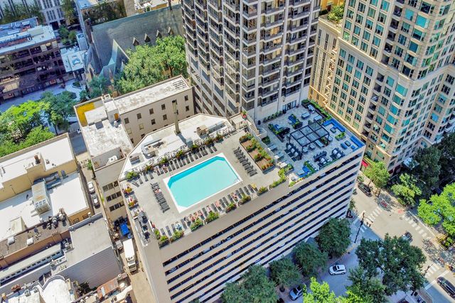 30 E Huron Street 3206, Chicago, IL 60611