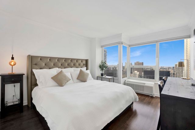 30 E Huron Street 3206, Chicago, IL 60611