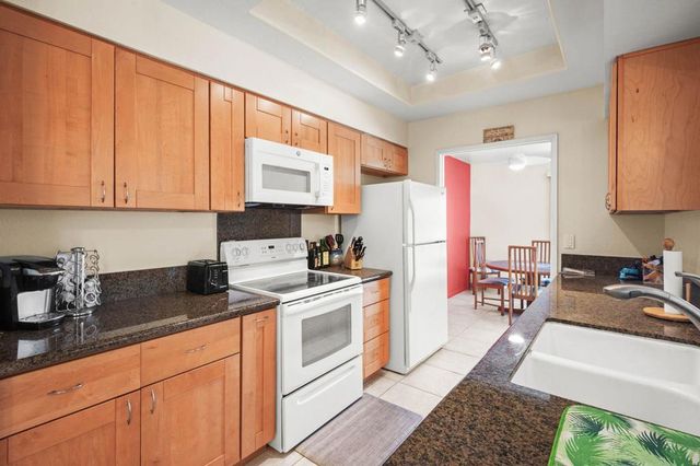 68390 Calle Barcelona, Cathedral City, CA 92234