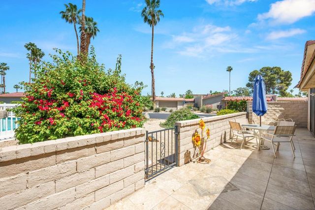 68390 Calle Barcelona, Cathedral City, CA 92234