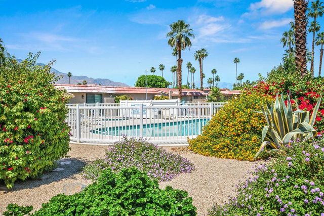 68390 Calle Barcelona, Cathedral City, CA 92234