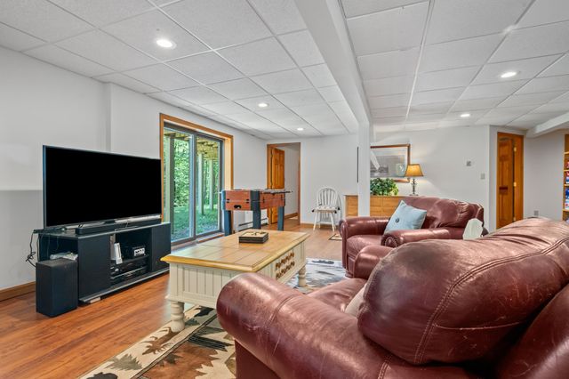 18 Walker Pond Road, Conway, NH 03818