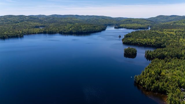 18 Walker Pond Road, Conway, NH 03818