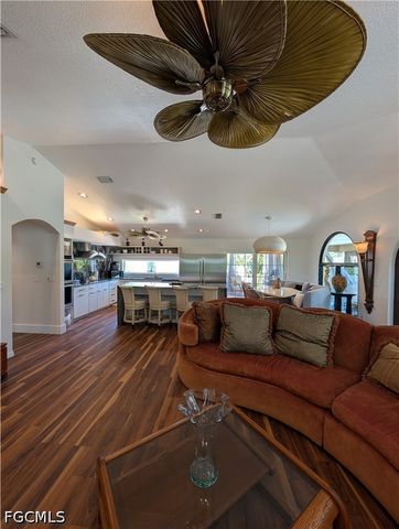 14952 Kimberly LN, Fort Myers, FL 33908