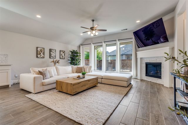 904 Saffold Trail, Mckinney, TX 75071