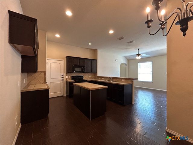 295 Rosalie Drive, New Braunfels, TX 78130