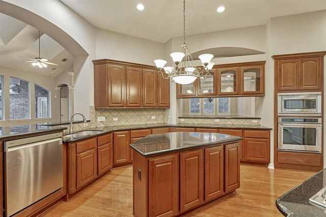 20806 E Cameron Ridge Drive, Cypress, TX 77433