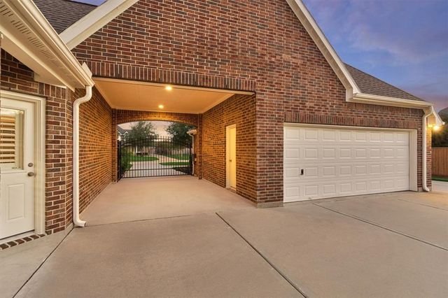 20806 E Cameron Ridge Drive, Cypress, TX 77433
