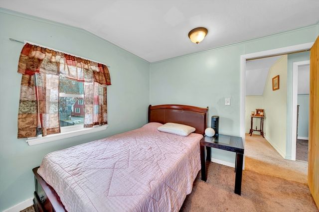 1 Bisson Ln, Merrimac, MA 01860