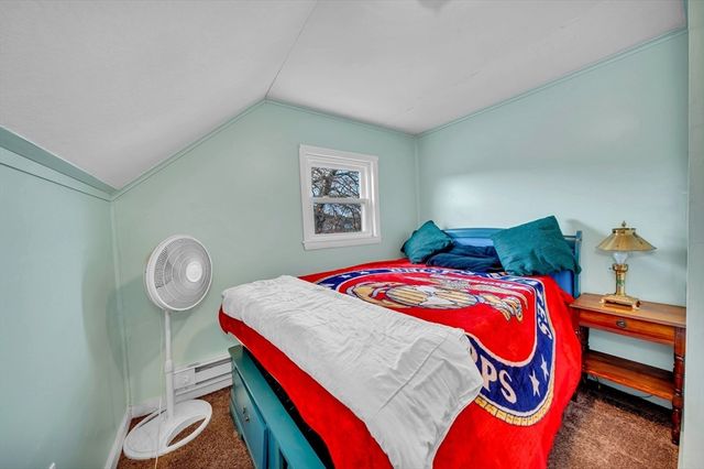 1 Bisson Ln, Merrimac, MA 01860