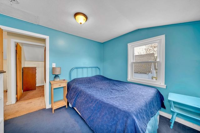 1 Bisson Ln, Merrimac, MA 01860