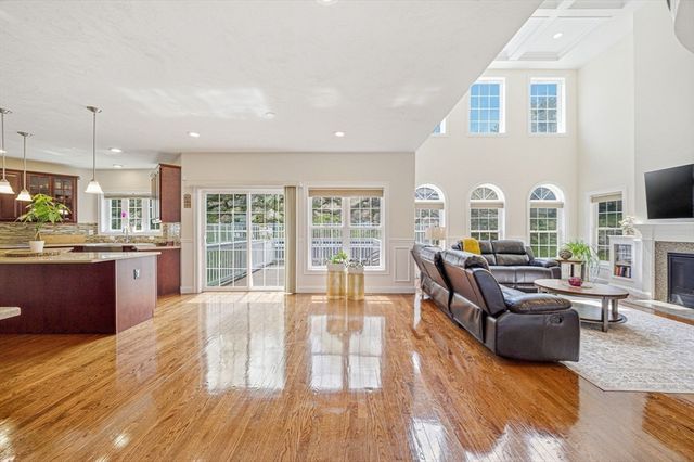 85 Old Cart Path, Holliston, MA 01746