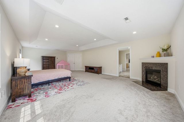 85 Old Cart Path, Holliston, MA 01746