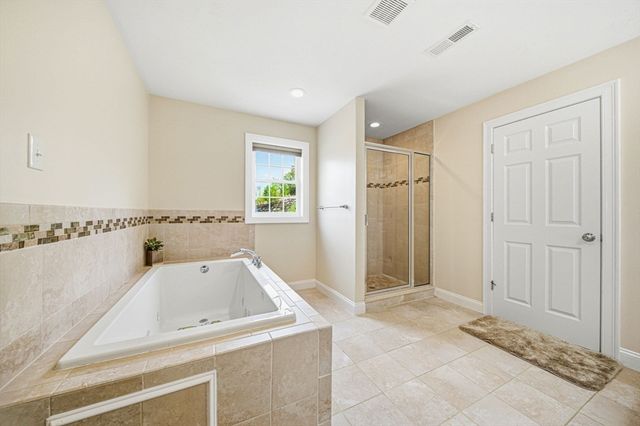 85 Old Cart Path, Holliston, MA 01746