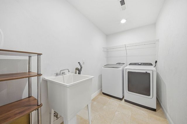 85 Old Cart Path, Holliston, MA 01746