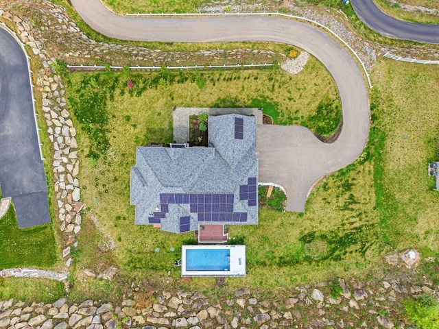 85 Old Cart Path, Holliston, MA 01746