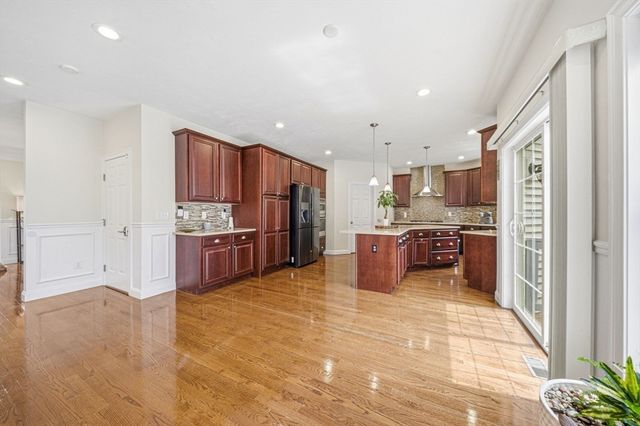 85 Old Cart Path, Holliston, MA 01746