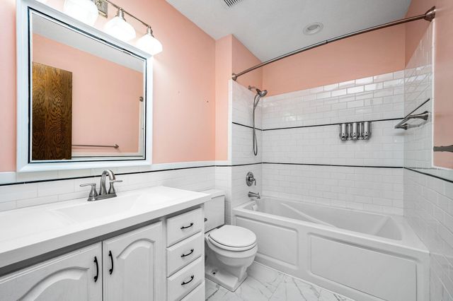 10470 Lancaster Lane N, Maple Grove, MN 55369