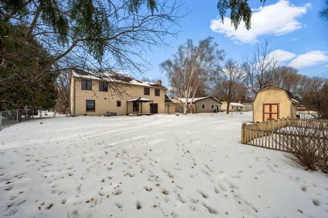 10470 Lancaster Lane N, Maple Grove, MN 55369