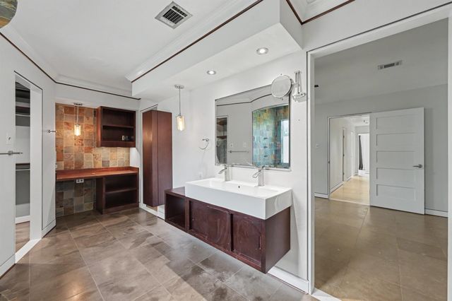 16106 Crawford Street, Jersey Village, TX 77040