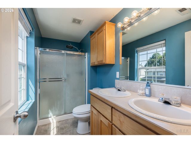 35635 JAKOBI St, St Helens, OR 97051