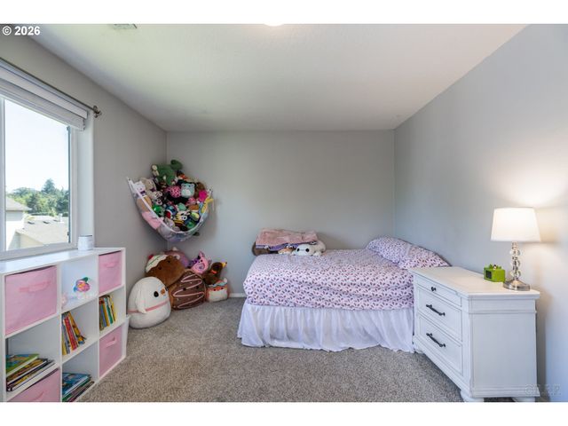 35635 JAKOBI St, St Helens, OR 97051