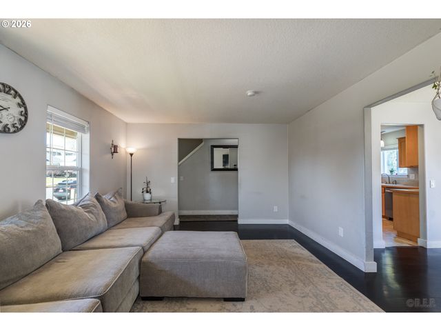 35635 JAKOBI St, St Helens, OR 97051