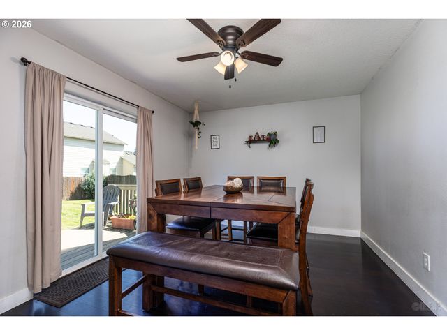35635 JAKOBI St, St Helens, OR 97051