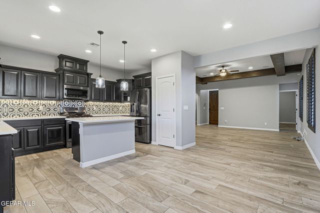 14853 TED BANKS Avenue, El Paso, TX 79938