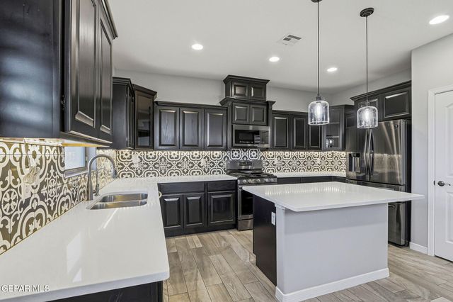 14853 TED BANKS Avenue, El Paso, TX 79938