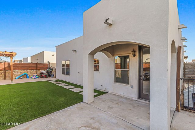 14853 TED BANKS Avenue, El Paso, TX 79938