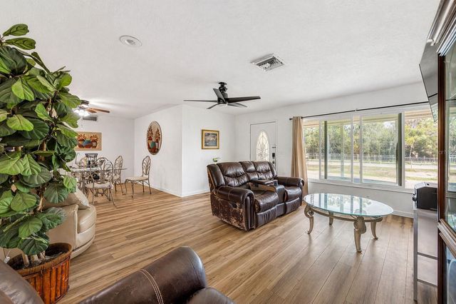 1336 E LAKE SHORE BOULEVARD, Kissimmee, FL 34744