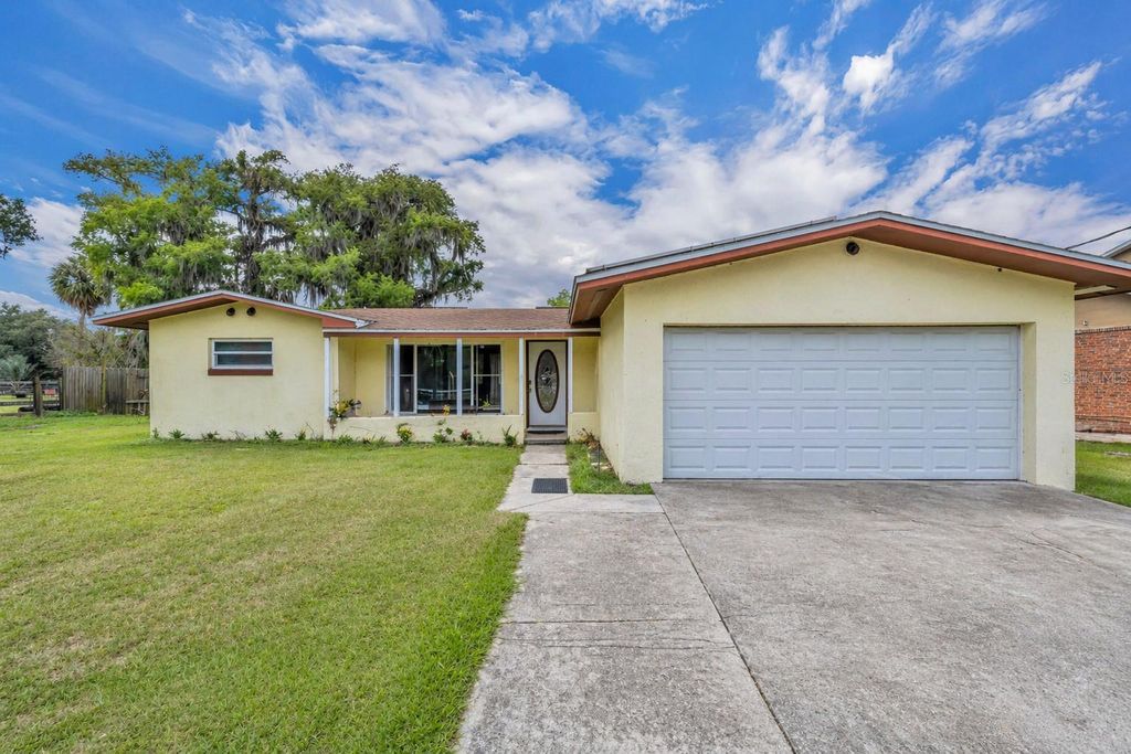 1336 E LAKE SHORE BOULEVARD, Kissimmee, FL 34744