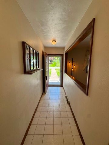 200 Bonita Dr, Hempfield Twp, PA 15601