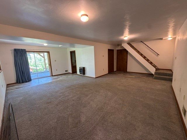 200 Bonita Dr, Hempfield Twp, PA 15601