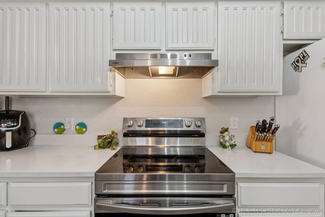 2700 E El Paso Street, Broken Arrow, OK 74014