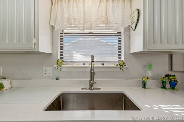 2700 E El Paso Street, Broken Arrow, OK 74014