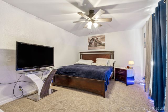 2700 E El Paso Street, Broken Arrow, OK 74014