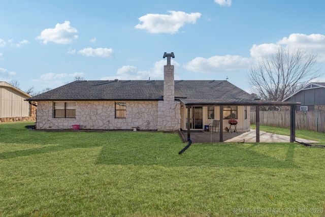 2700 E El Paso Street, Broken Arrow, OK 74014