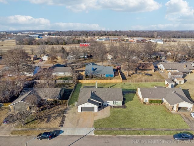 2700 E El Paso Street, Broken Arrow, OK 74014