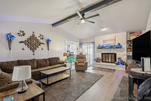 2700 E El Paso Street, Broken Arrow, OK 74014