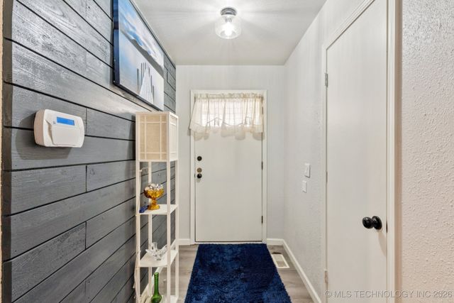 2700 E El Paso Street, Broken Arrow, OK 74014