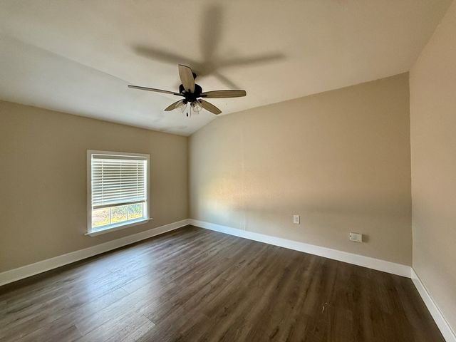 3102 Roosevelt Ave, Midland, TX 79701