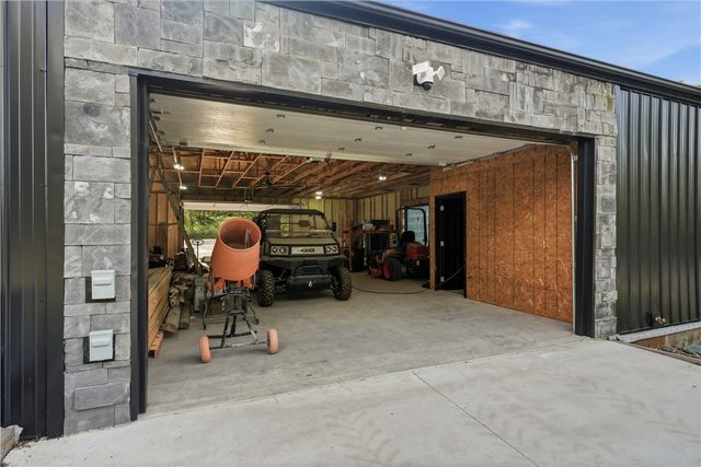 394 Madison 1555, Eureka Springs, AR 72632