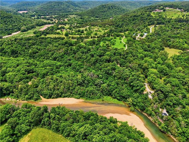 394 Madison 1555, Eureka Springs, AR 72632