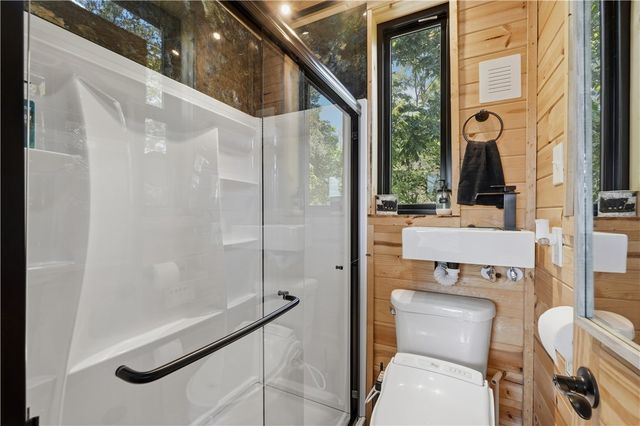 394 Madison 1555, Eureka Springs, AR 72632