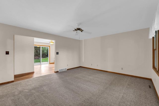 W1328 Glenwood ROAD, Lake Geneva, WI 53147