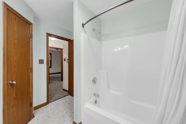 W1328 Glenwood ROAD, Lake Geneva, WI 53147
